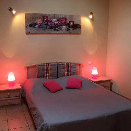 Domaine Lou Cevenol Chalet *